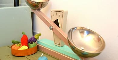 IMAGEN DE BALANZA CASERA / homemade balance scale image