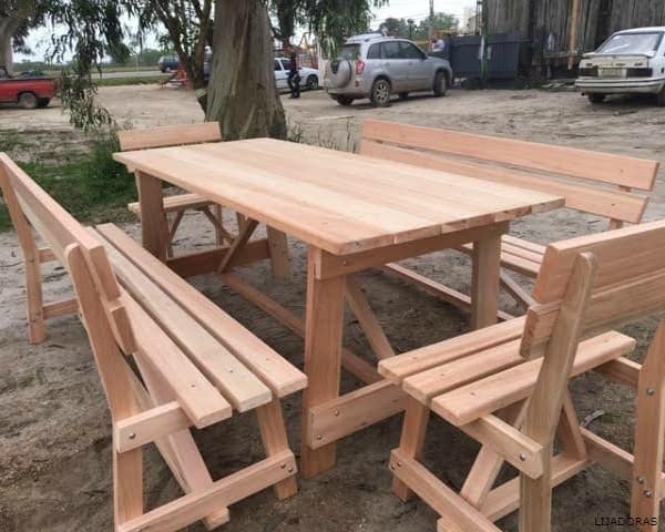 IMAGEN DE BANCOS DE MADERA PARA JARDÍN / IMAGE OF WOODEN GARDEN BENCHES