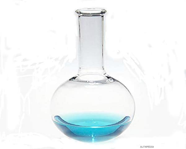 IMAGEN DE BALON DE DESTILACION / DISTILLATION EQUIPMENT IMAGE