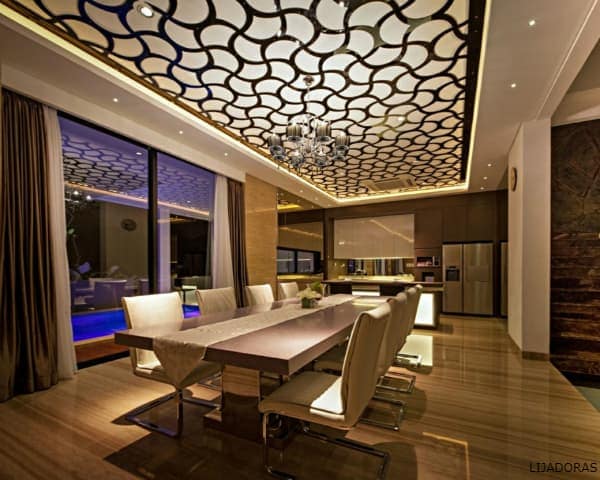 IMAGEN DE BARNIZ PARA MADERA / WOOD VARNISH IMAGE