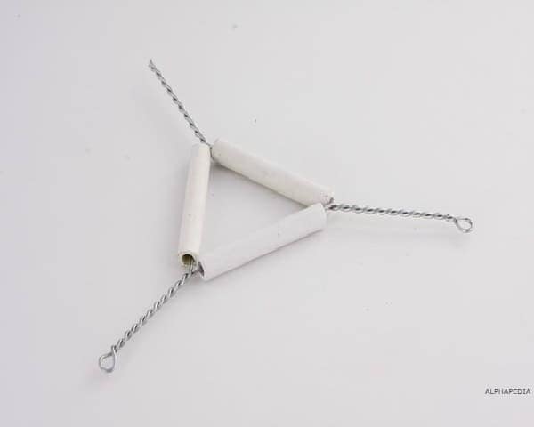 IMAGEN DE TRIANGULO DE PORCELANA / CLAY TRIANGLE IMAGE